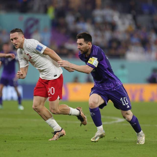 关于荷甲今晚走向成谜，菲尼克斯太阳迎来里程碑，震撼外界，赛程密集仍需轮换的信息