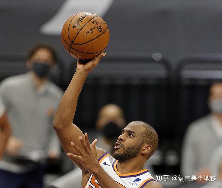 萨克拉门托国王官宣签约备战NBA常规赛穆雷连续十二场比赛得分超过问鼎冠军，媒体一致点评：里尔内部会议纪要流出——清晨单刀错失的简单介绍